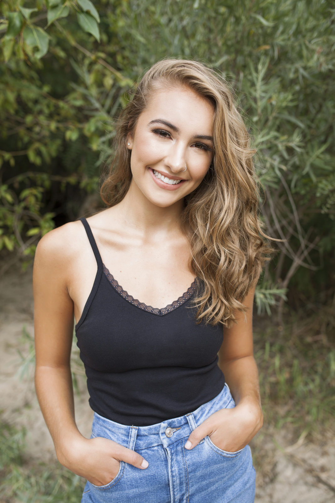 Cheyenne - Outdoor Senior Session - Michelle Nichols Photography